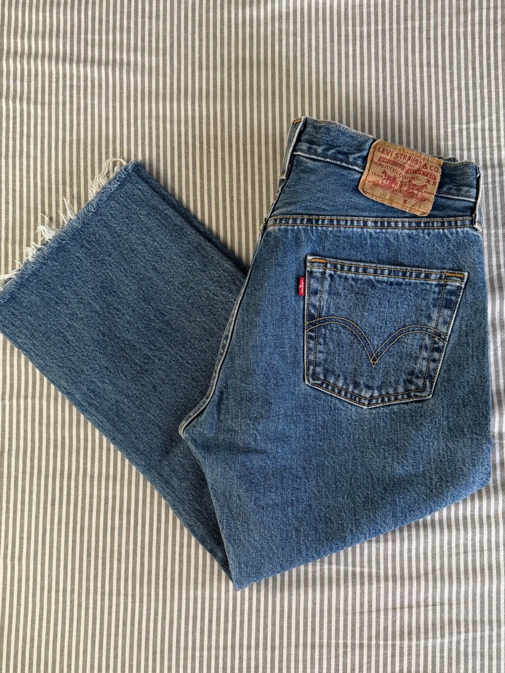 Levi's Women’s Ankle Cropped Blue Denim Jeans Originally Mens 30x32